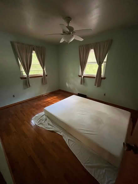 Photo of free Tempur-Pedic Mattess (Katrina Road, House Springs) #1