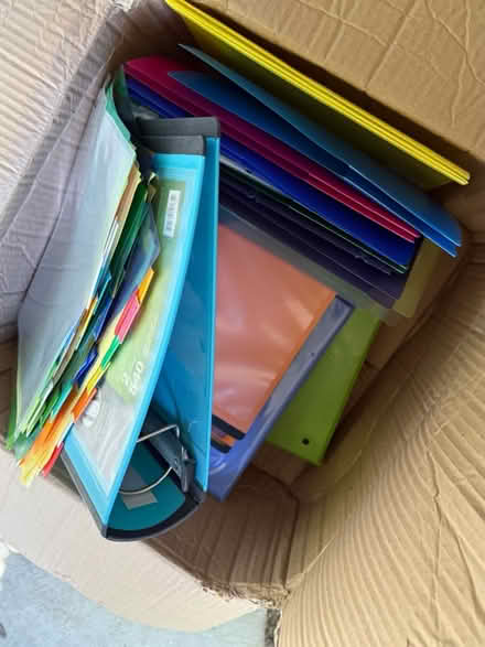 Photo of free three-ring binders and folders (Ortega Park) #1