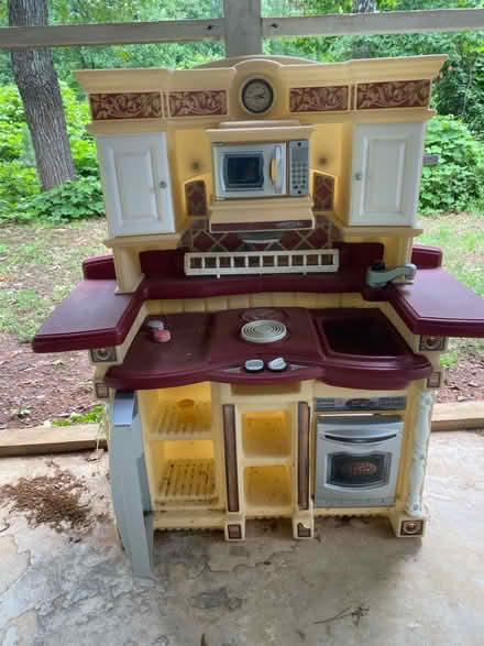 Photo of free Kids kitchen, bb hoop, bed, ladder (6038 Old Bascomb. Acwortg) #3