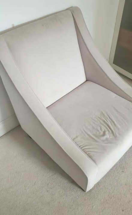 Photo of free White Armchair (Chiswick W4) #3