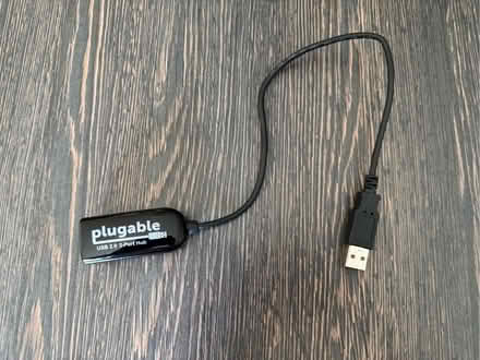 Photo of free USB-A two port hub (Hook Heath GU21) #1