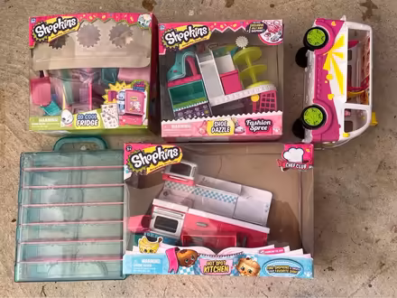 Photo of free Shopkins accessories (Thompson/Harmony - Middletown) #1