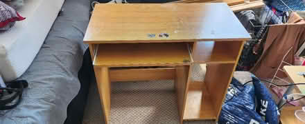 Photo of free Computer desk with keyboard shelf (Shirley B90) #1