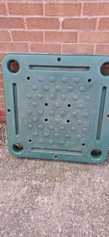Photo of free Plastic platform/child's swing base (Mansfield NG19) #1