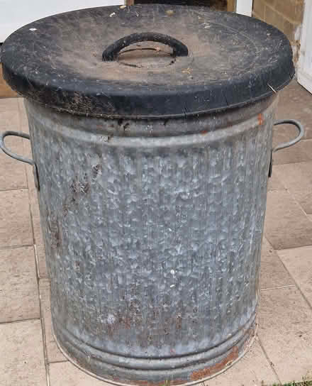Photo of free Large metal dustbin and lid. Some rust, no holes (Upper Parkstone BH14) #1