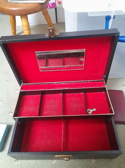Photo of free Jewellery box (AB10) #1