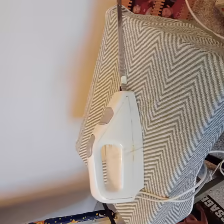 Photo of free Electric carving knife (CF83 1BR- Caerphilly) #3