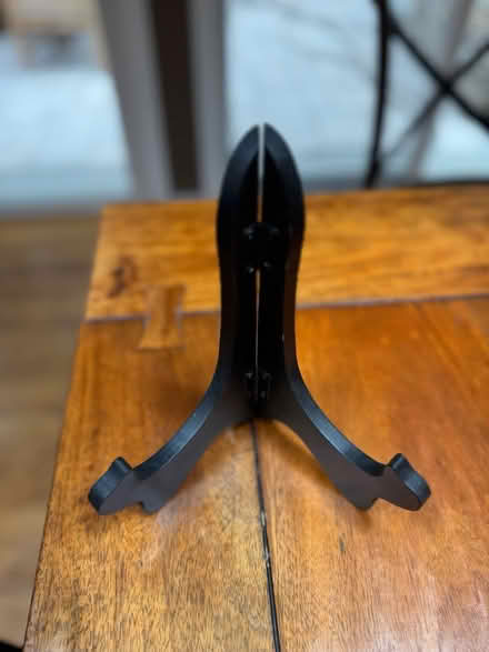 Photo of free Plate or book stands / easels (FFX/Centreville near Costco) #1