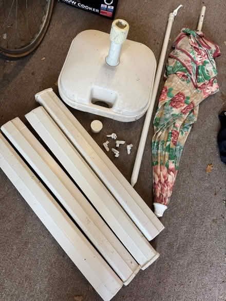 Photo of free parts for white garden table (OX5 (Kidlington)) #1