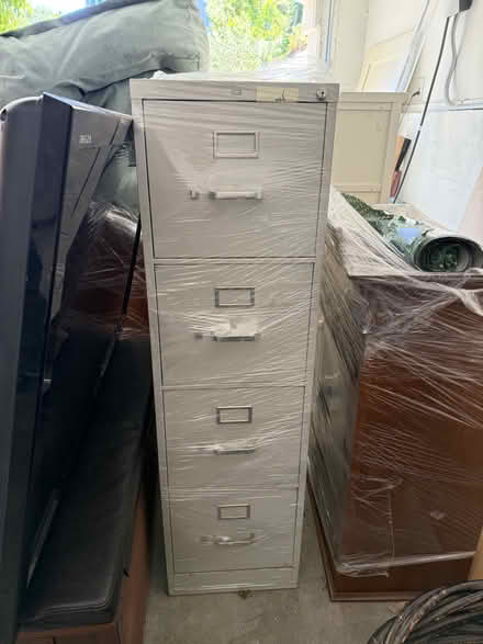 Photo of free Assorted Household Items (Sausalito) #4