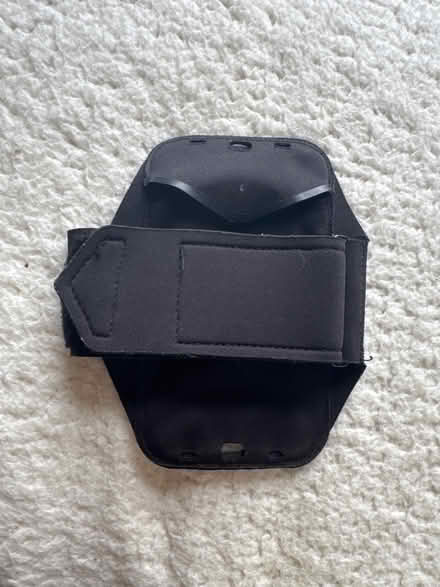 Photo of free Running Armband (Linslade LU7) #2