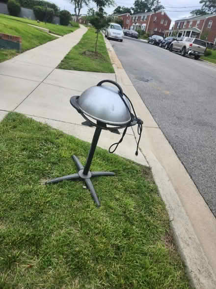 Photo of free Curb Alert Grill (Temple Hills,MD) #4