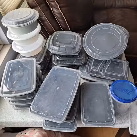 Photo of free clean plastic take-out containers (Allison Park-- Hampton) #1