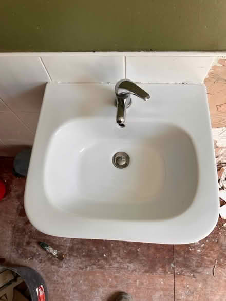 Photo of free Bathroom basin sink (Nether edge S11) #1