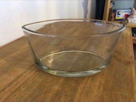 Photo of free Glass Display Bowl (Cheshunt En8) #1