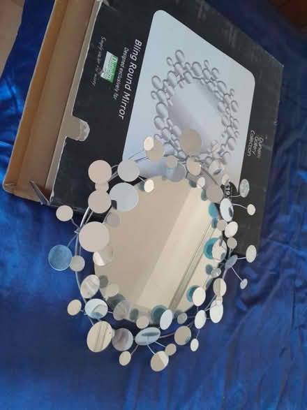 Photo of free Feature mirror (Bernards Heath AL1) #1