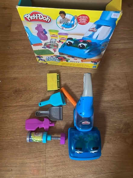 Photo of free Play-doh vacuum cleaner toys (W3) #1