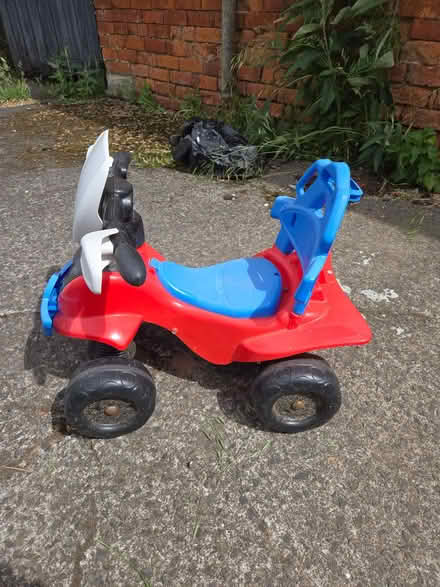 Photo of free Toddler bike/scooter (Ightfield SY13) #1