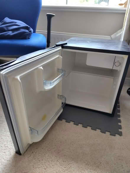 Photo of free Mini fridge/freezer - has an issue (Hooley CR5) #4