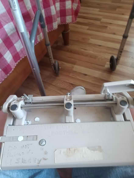 Photo of free 2 hole punch (Telegraph Rd., Alexandria) #1