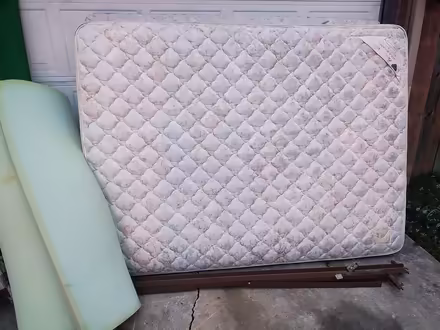 Photo of free mattress, box spring top foam (78244) #2