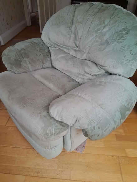 Photo of free 3 piece suite (Bernards Heath AL1) #1