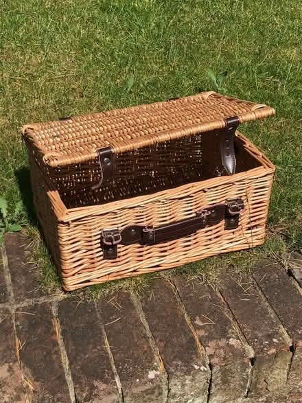 Photo of free Picnic hamper (Lewes BN7) #1