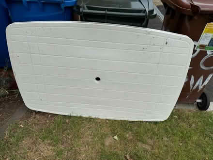 Photo of free parts for white garden table (OX5 (Kidlington)) #2