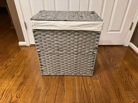 Photo of free Laundry Hamper - good shape (FFX/Centreville near Costco) #2