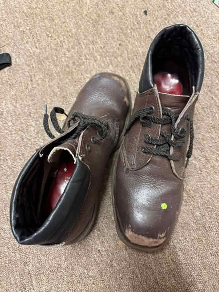 Photo of free Size 7 steel capped work boots (OX5 (Kidlington)) #1