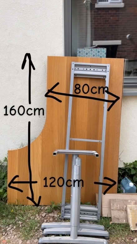 Photo of free Large corner desk (Anstey LE7) #1