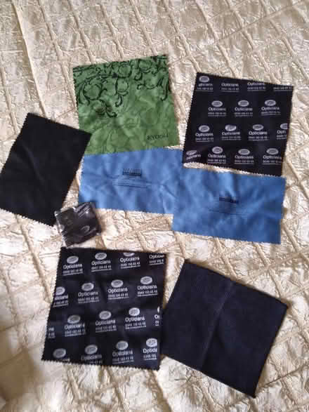 Photo of free 8 Glasses/spectacles wiping cloths (Millhouses S7) #1