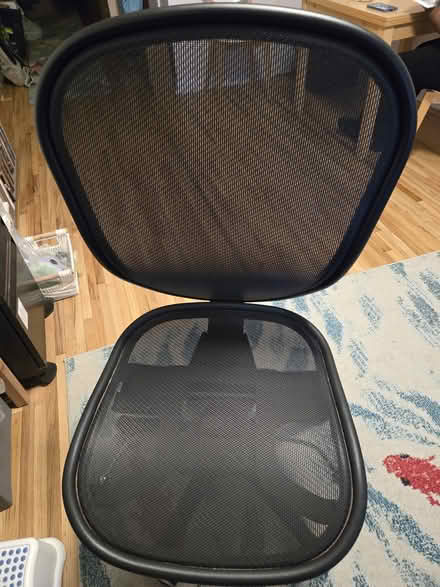 Photo of free Used, need TLC - ergonomic chair (Hell's Kitchen/Midtown West) #2