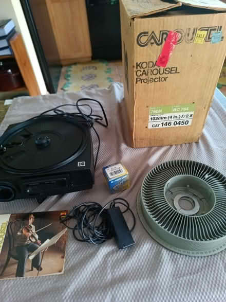 Photo of free Slide projector (winchester) #1
