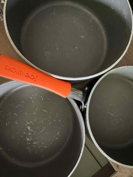 Photo of free 4 pots & lids (Darnley G53) #2