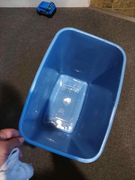 Photo of free Small trash can (Odenton) #2