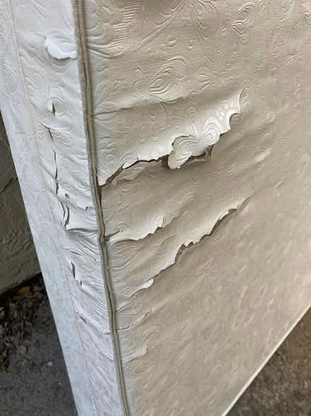 Photo of free Baby crib mattress & boxspring (Cambrian area, San Jose) #2