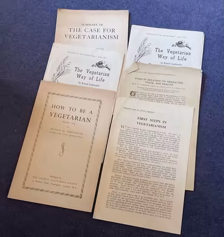 Photo of free Leaflets about being Vegetarian (AB15) #1