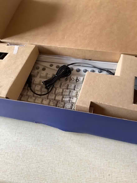 Photo of free Wireless keyboard and optical mouse set (Balerno EH14) #3