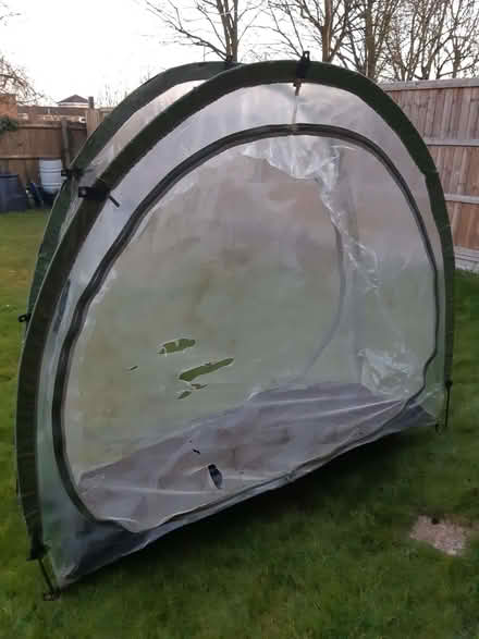 Photo of free Mini greenhouse/polytunnel (Kidlington OX5) #1