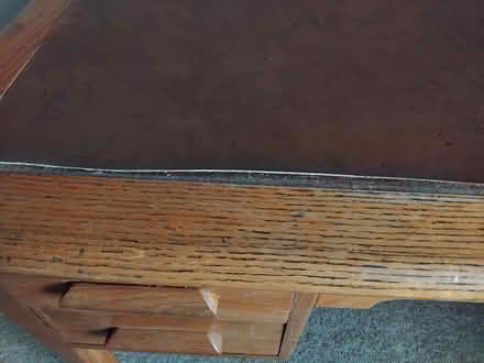 Photo of free Desk (Starbeck HG1) #2