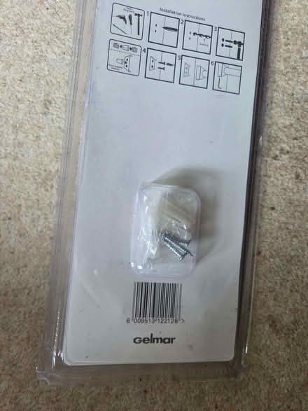 Photo of free Towel rail (Kingsway) #2