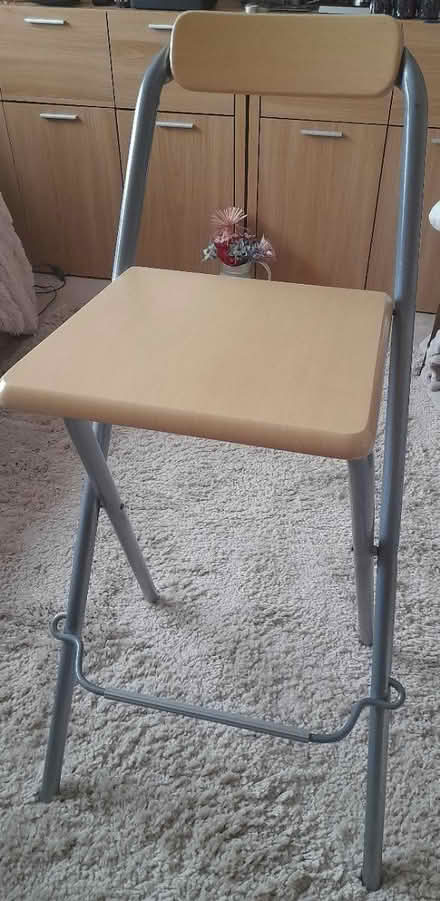 Photo of free Breakfast bar stool/chair (Allenton) #1