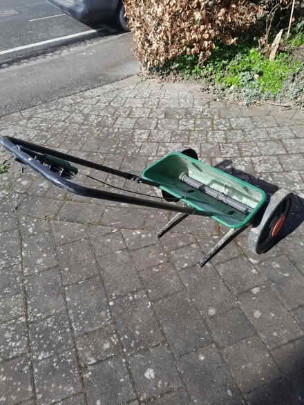 Photo of free Lawn spreader (Bernards Heath AL1) #2