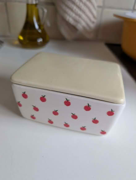 Photo of free Butter dish (Riverside SW6) #1