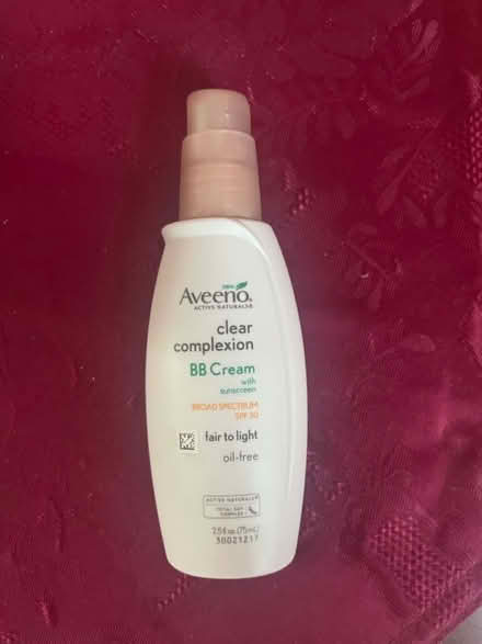 Photo of free Tinted face cream with SPF (Ridley Park) #1