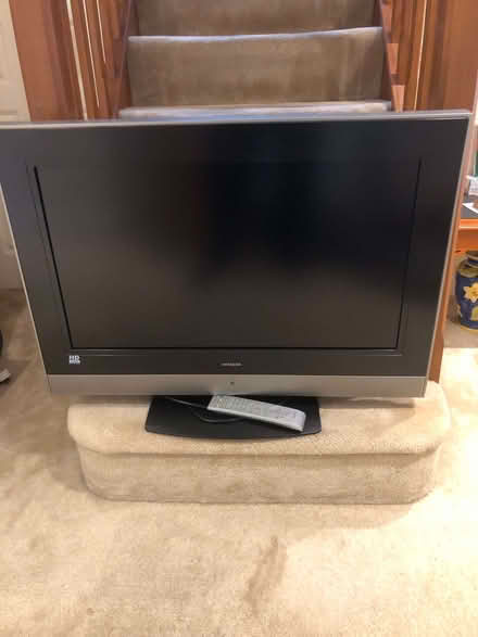 Photo of free Hitachi 32" Colour TV & Remote Control (Wood Farm OX3) #1