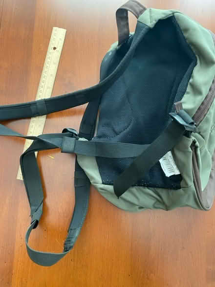 Photo of free Sm. green backpack (Nr Fresh Pond & Mt Auburn Cem.) #3