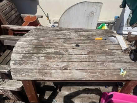 Photo of free Garden table & 4 Chairs (Cheshunt En8) #1