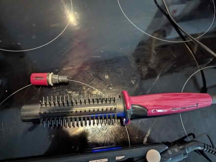 Photo of free Remington steam curl & Paris Hilton tongs (Grangeway area NN10) #4